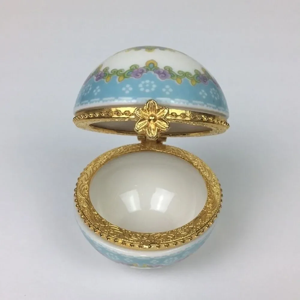 Vintage Trinket Jewelry Gift Box Round Floral‎ Cottagecore Romantic Grandmother